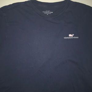 never worn vineyard vines classic short sleeve!!